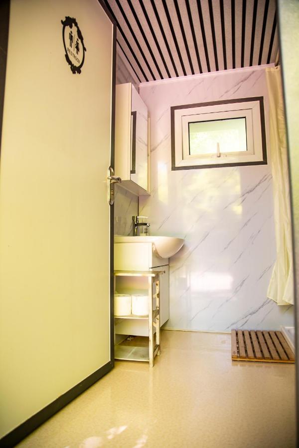 Dgg Woodland Escape Hotel South Barrow Ngoại thất bức ảnh